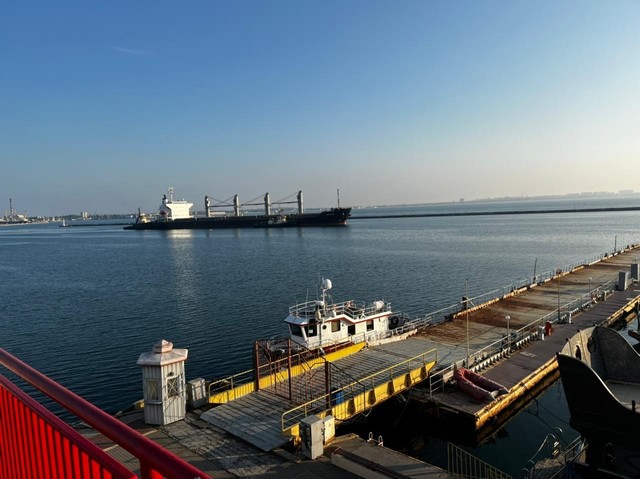 З портів Одеси та Чорноморська вийшли у море три торгівельних судна (ФОТО, ВІДЕО)