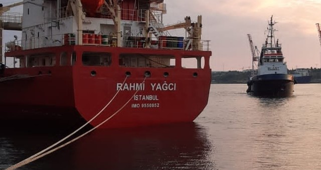 З портів Одеської області продовжують виходити у море судна з зерном (ВІДЕО)
