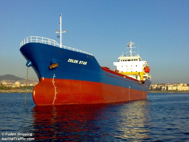 До портів Одеської області прямують відразу 6 балкерів за зерном (ВІДЕО)