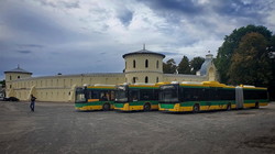 Звільнений Тростянець отримав автобуси з Польщі (ФОТО)