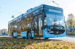 У Вінниці показали нову модель тролейбуса на базі турецького автобуса АKIA