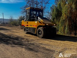 Як ремонтують дорогу на півдні Одеської області до молдавського кордону