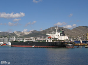 Для танкерів з російською нафтою закривають протоку Босфор