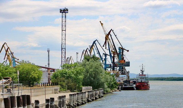 Порт Рені збільшив перевалку вантажів до майже 7 мільйонів тон