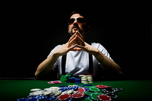 Почніть свою покерну подорож: Як підготуватися до успіху