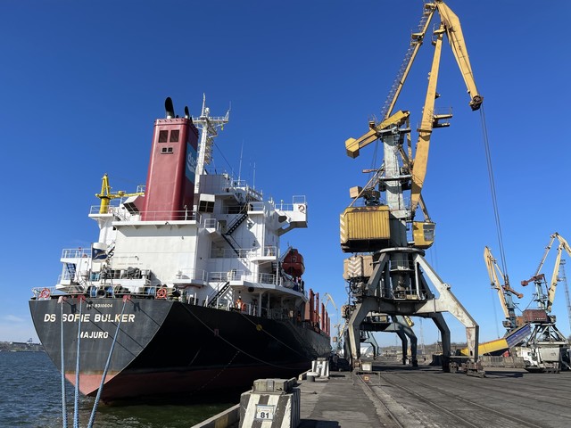 Порти Одеської області завантажені всього на третину через російський саботаж