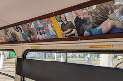 В Одесі запустили унікальну фотовиставку в трамваї