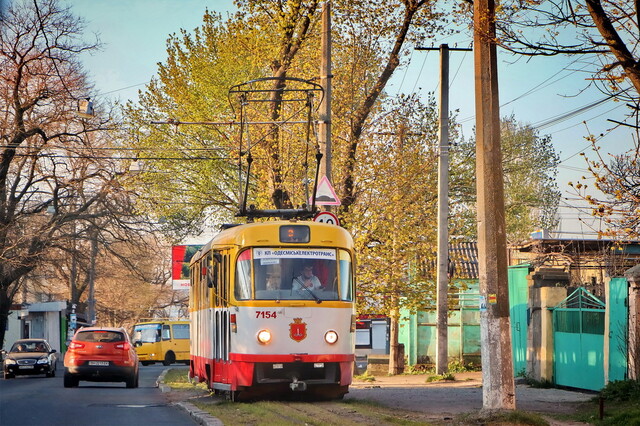 В Одесі відновили рух трамваїв на Таїрова вже за новою схемою