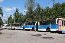 Окупанти ліквідували тролейбус в Алчевську