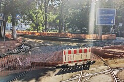 В Одесі вже почали ремонтувати трамвайні колії біля "Привозу" (ФОТО, ВІДЕО)