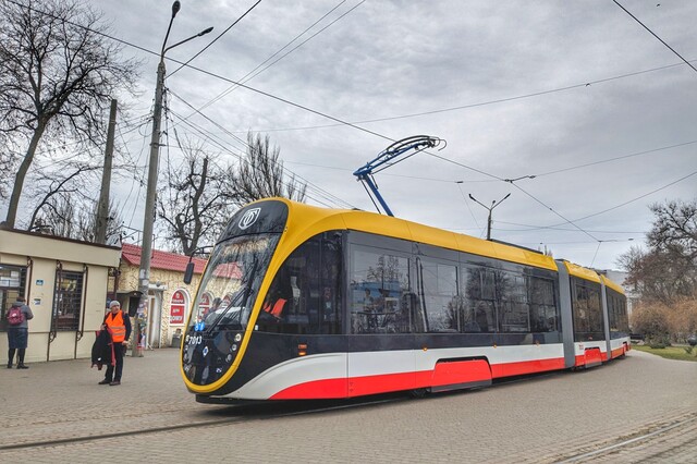 Новий одеський трамвай почав перевозити пасажирів по лінії на Фонтан (ВІДЕО)
