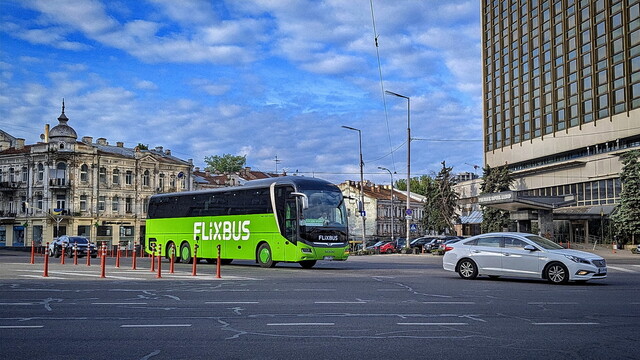 Європейський автобусний лоукостер запускає нові маршрути через Одесу