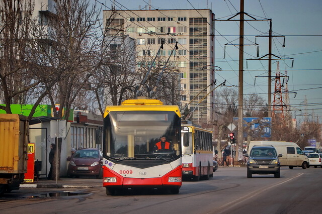 В Одесі тимчасово змінено два тролейбусних маршрути