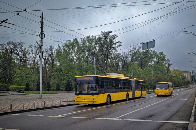 У Києві тролейбуси та автобуси є безбар'єрними