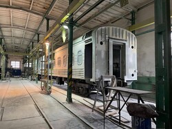 "Укрзалізниця" на власному заводі будує новий пасажирський вагон