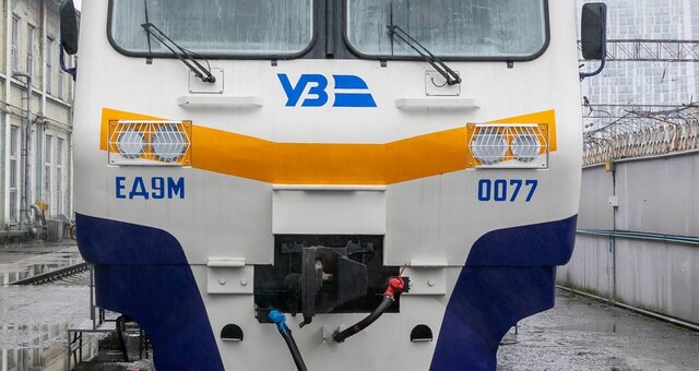 "Укрзалізниця" представила чергову модернізовану електричку