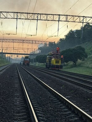 Від російського удару в Києві пошкоджено залізницю