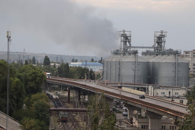 Ремонтувати портову естакаду в Одесі буде будівник метро у Києві