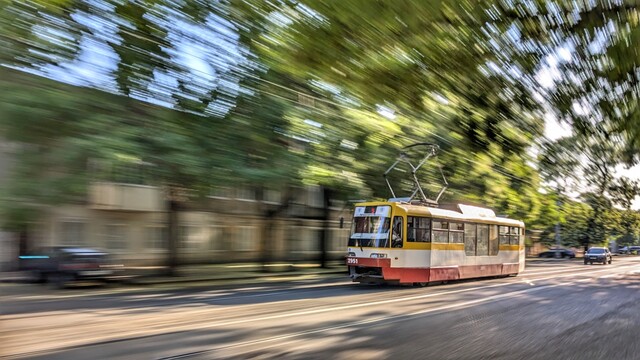 В Одесі обмежено рух електротранспорту через російський обстріл