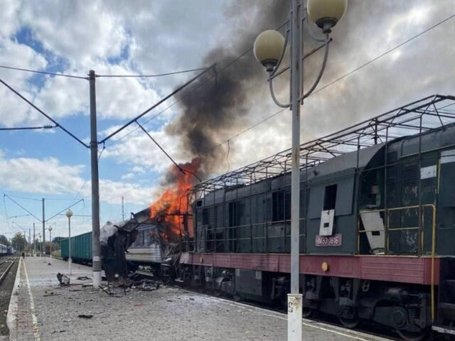 У Шостці росіяни атакували залізницю