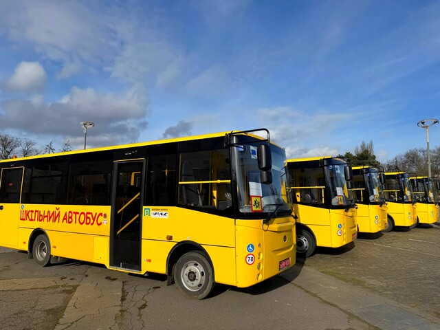 Одеська область отримала ще одну партію шкільних автобусів