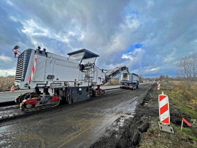 На автотрасі Одеса - Рені йде ремонт