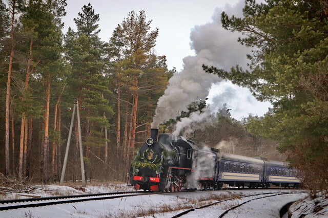 У Києві та Львові відправляться різдвяні залізничні експреси під паровозами