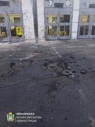 У Херсоні рашисти обстріляли тролейбусне депо