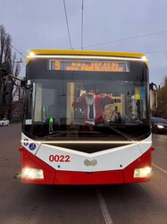 В Одесі запустили різдвяний електротранспорт