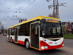 В Одесі запустили різдвяний електротранспорт