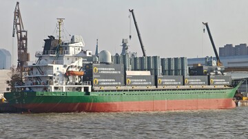 У Китаї звичайний суховантаж переобладнали у ракетоносець-"арсенал"