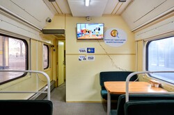 Залізниця переобладнала 100 старих пасажирських вагонів у пункти незламності