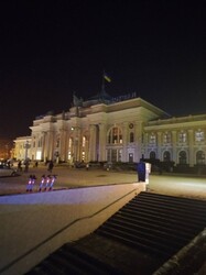 Залізничні вокзали в Одесі та інших містах зменшили підсвітку і працюють як пункти незламності