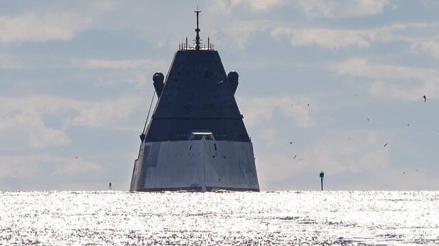 Флот США вивів на випробування модернізований стелс-есмінець Zumwalt