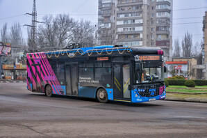 Миколаїв і Чернігів зупиняють електротранспорт