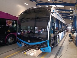 Таллінн готується до «тролейбусного ренесансу»: представлено прототип нових машин, які повернуться на вулиці міста