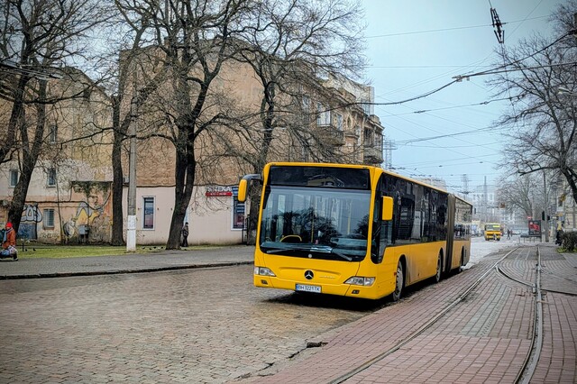 В Одесі збільшили кількість автобусів на соціальних маршрутах