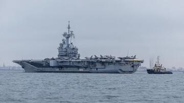 Французький атомний авіаносець міг бути атакований російським дроном