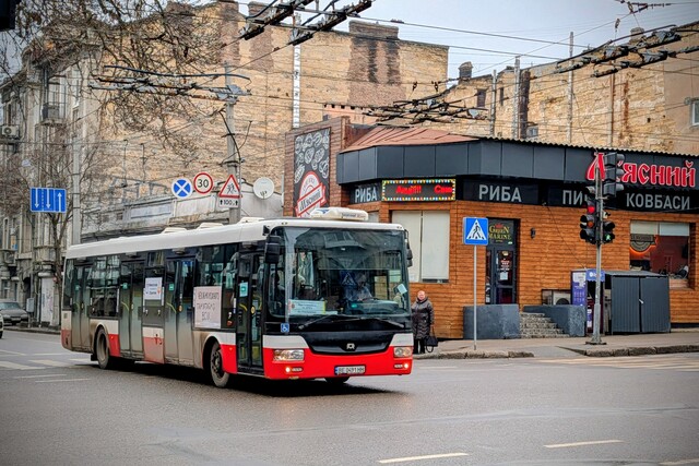В Одесі запустили ще один соціальний автобусний маршрут