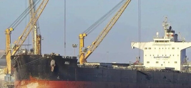 Біля порту Чорноморськ росіяни атакували торгівельне судно