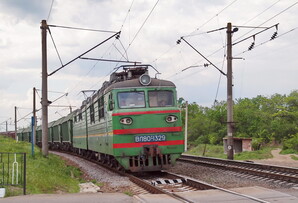 Уряд пропонує зрівняти тарифи на вантажні перевезення залізницею до портів Великої Одеси