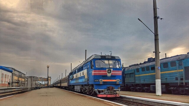 Скасовують деякі приміські поїзди з Миколаєва