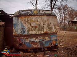 Тролейбус, який став складом для сіна: метаморфорзи техніки