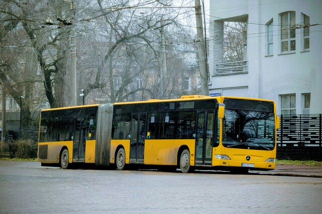 В Одесі залишилося всього шість маршрутів соціальних автобусів