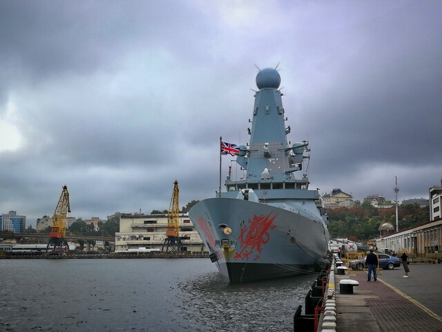 Британія формує коаліцію для зняття блокади з Ормузської протоки без допомоги США