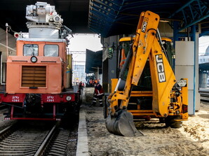 На вокзалі Києва почали підвищувати платформи