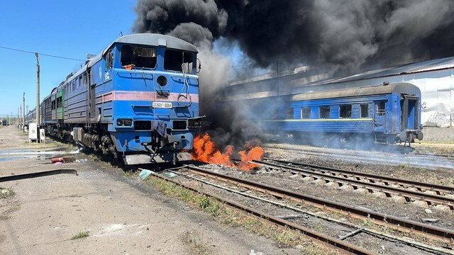 У Миколаївській області атаковано пасажирський поїзд