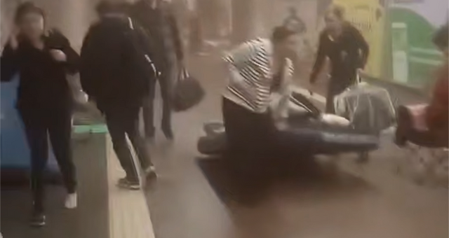 У Києві через російський обстріл закрито одну з станцій метро