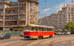 Вулицями Бухареста проїхав парад трамваїв