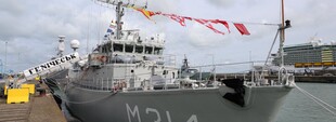 ВМС України отримали протимінний корабель від Нідерландів